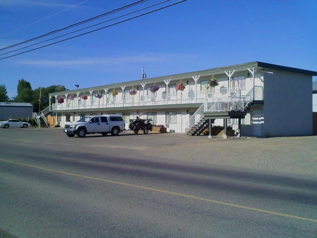 Caravan Inn Кунел Екстериор снимка